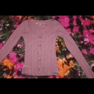 long sleeves button up top